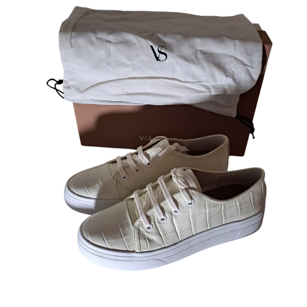 NIB VIA SPIGA VIOLA MILK LEATHER SNEAKERS 8.5 W/ DUST BAG